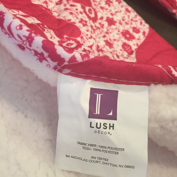 LUSH FUCHSIA PINK ELEPHANT MERMAID BLANKET QUILTED - Picture 7 of 8